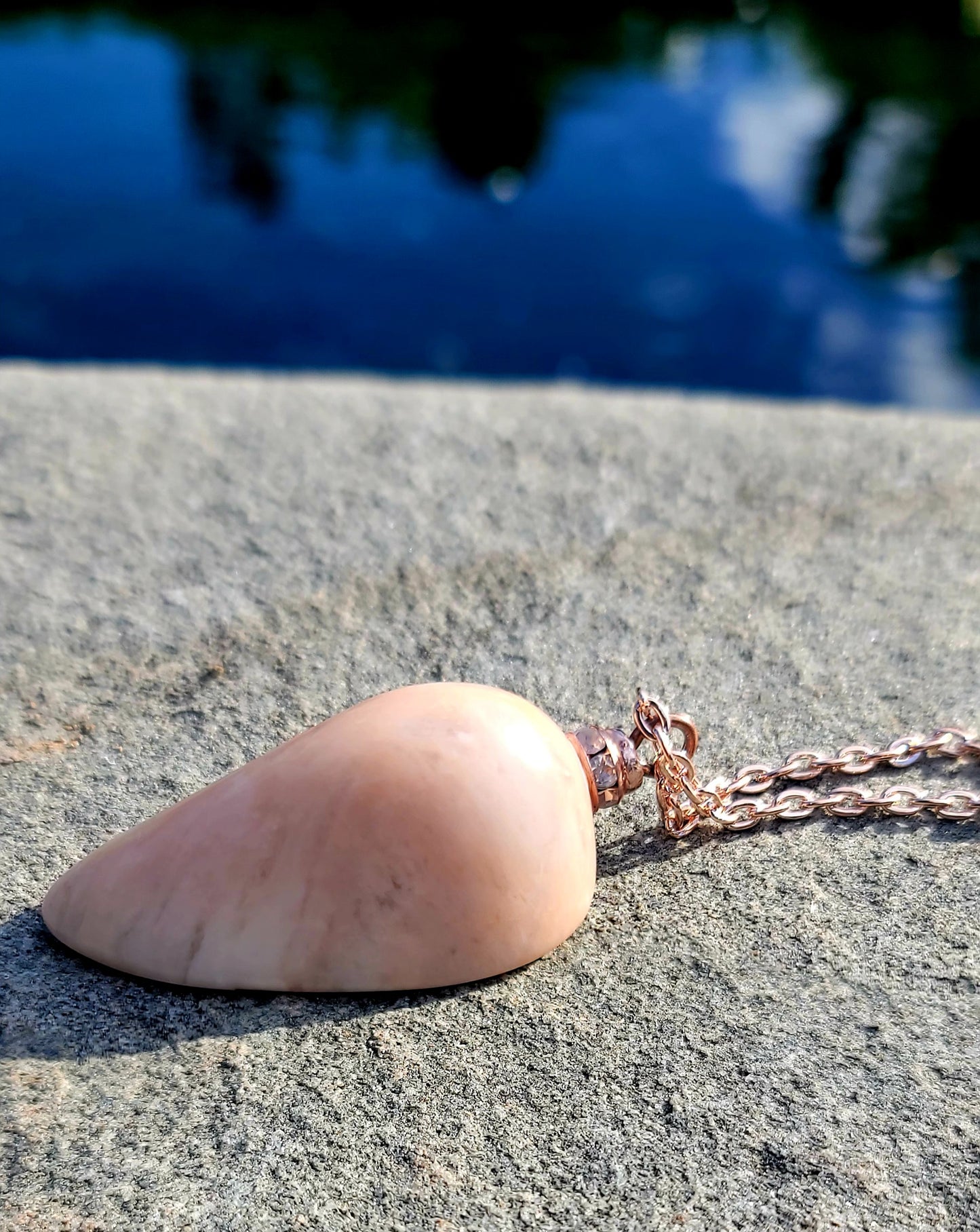 STUNNING ROSE QUARTZ PENDANT