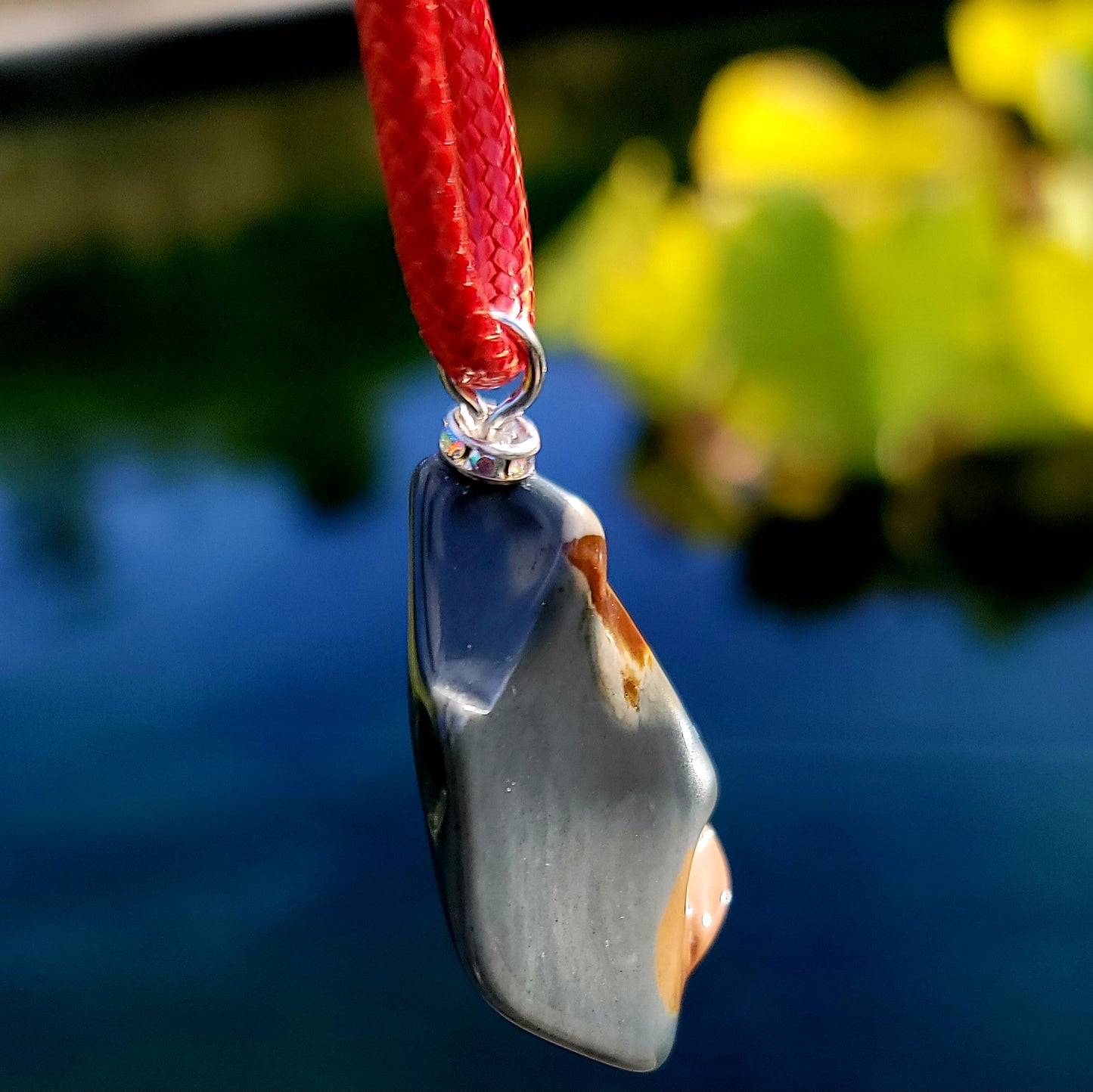BEAUTIFUL AND BOLD POLYCHROME JASPER PENDANT.