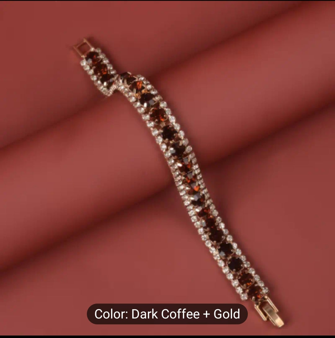 Classic beaded bracelet with a decidedly luxurious feel. It features a unique design that's guaranteed to stand out and get noticed. This comes in a variety of colors.