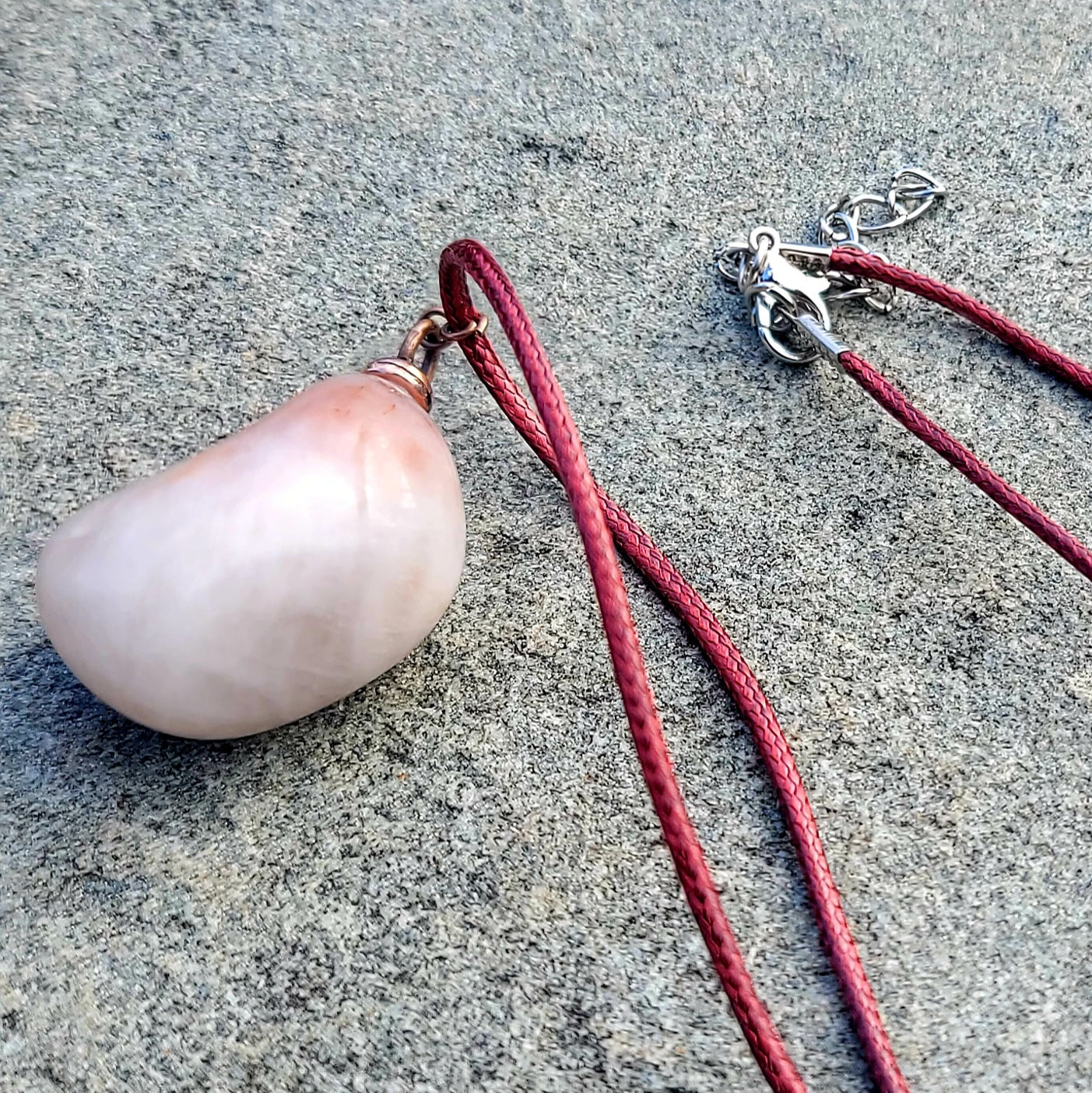 RED AND WHITE ROSE QUARTZ PENDANT