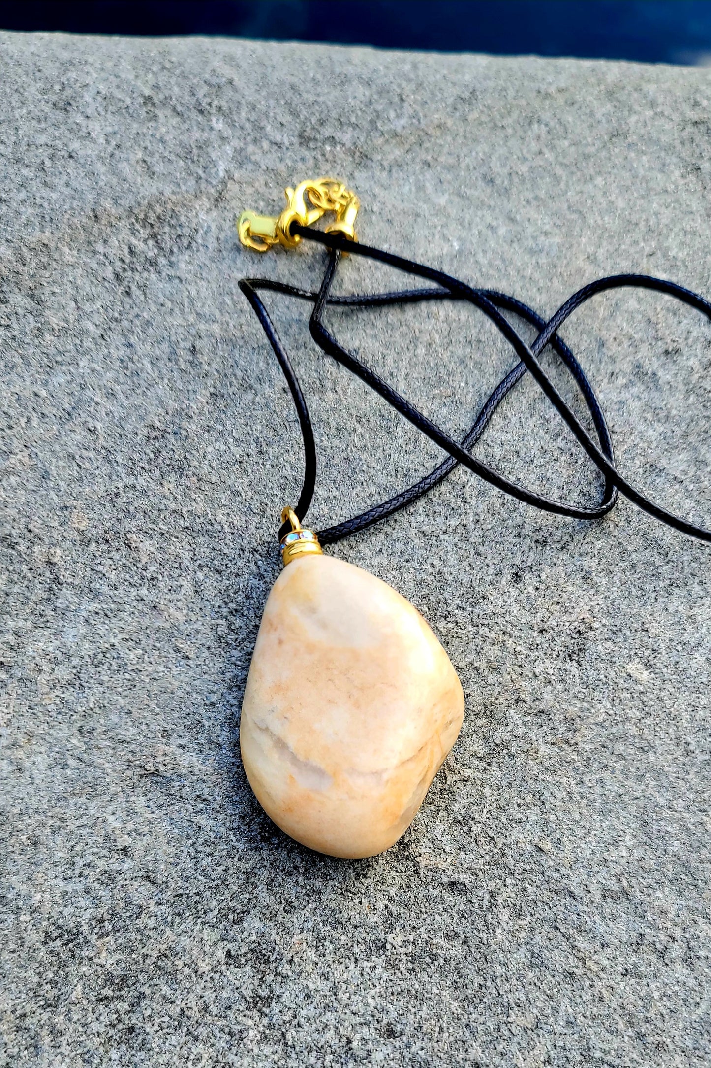 YELLOW AND CLEAR QUARTZ PENDANT