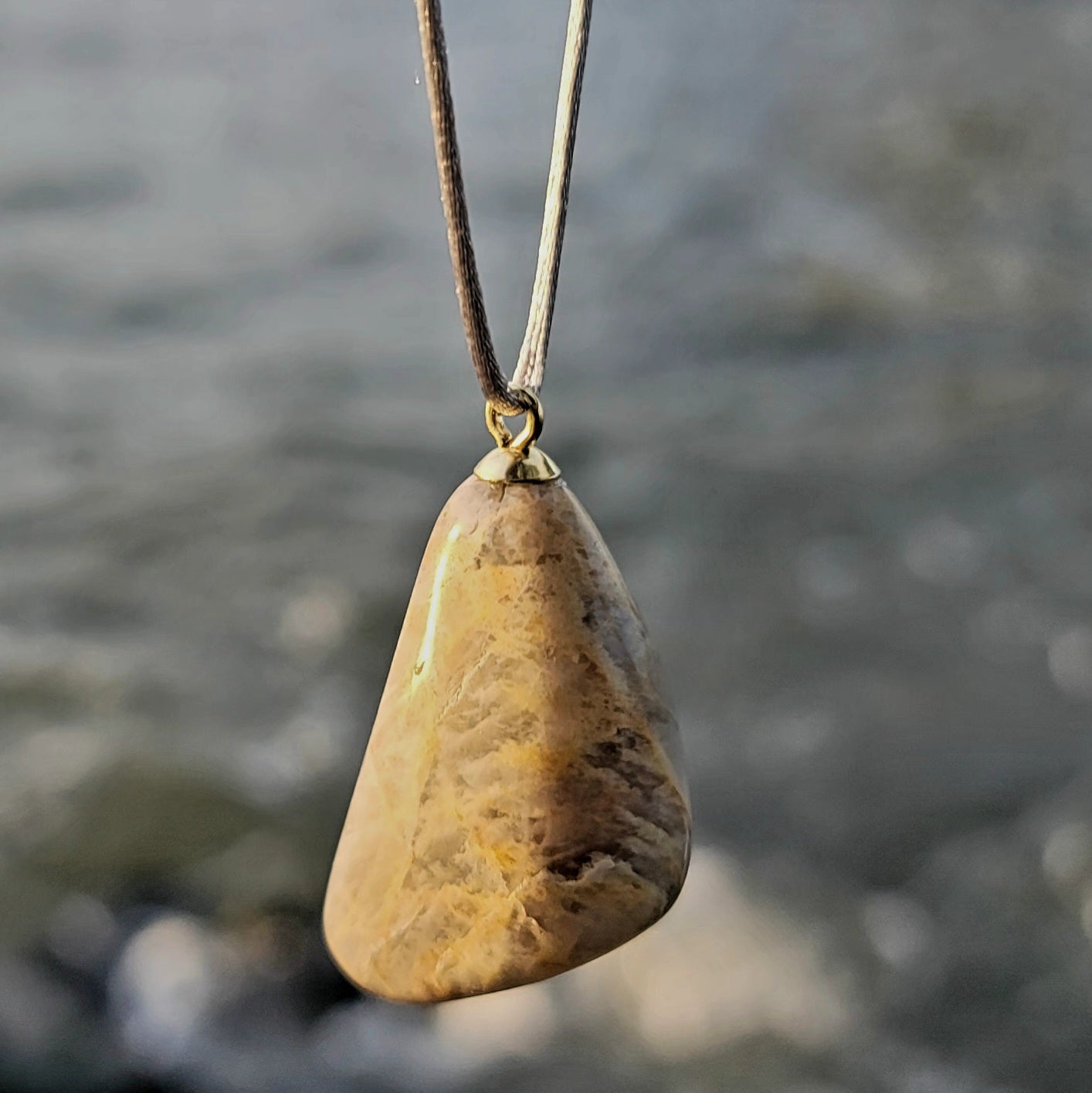 Gorgeous Grey moonstone pendant. Moonstone is said to bring you calmness, relieve stress and provide emotional healing. Enjoy this as a personal piece or give as a thoughtful gift.