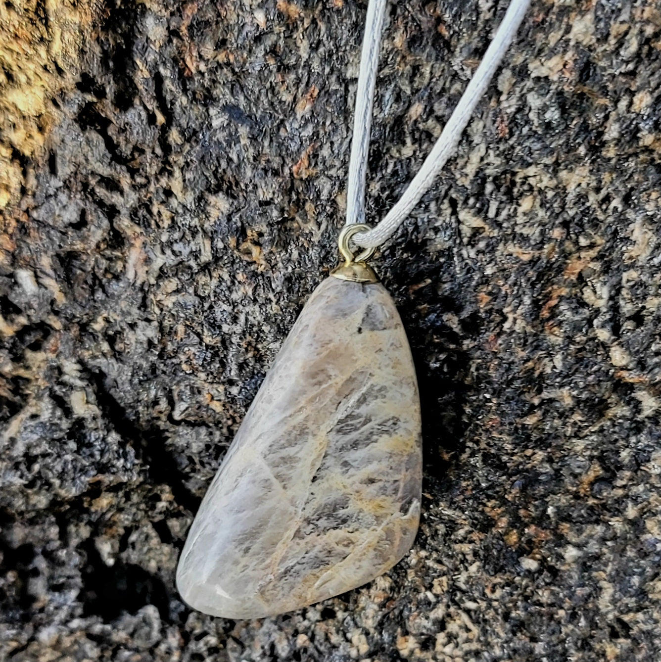 Gorgeous Grey moonstone pendant. Moonstone is said to bring you calmness, relieve stress and provide emotional healing. Enjoy this as a personal piece or give as a thoughtful gift.