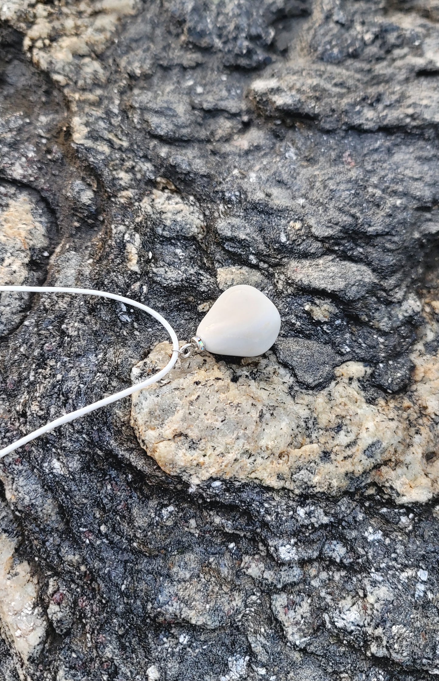 UNIQUELY SHAPE WHITE OPAL PENDANT