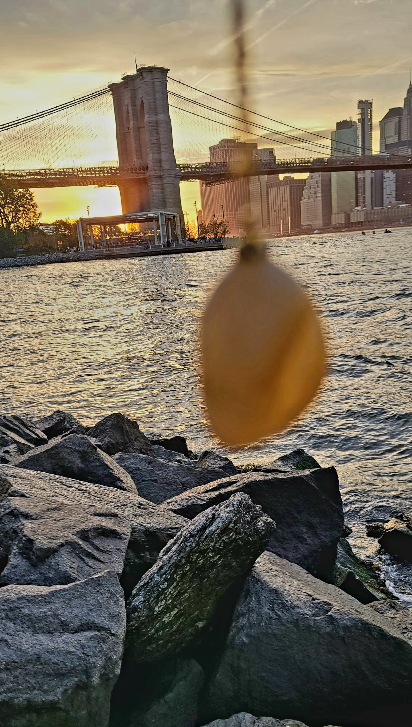 SUNSHINE YELLOW QUARTZ GEMSTONE PENDANT