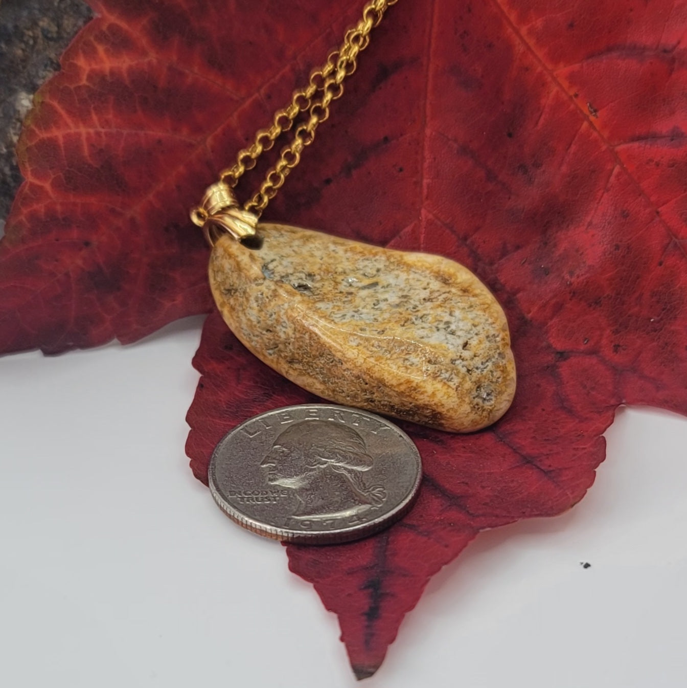 This Golden healer quartz pendant is the perfect piece to bring warmth and sunlight to you. Experience its power today.