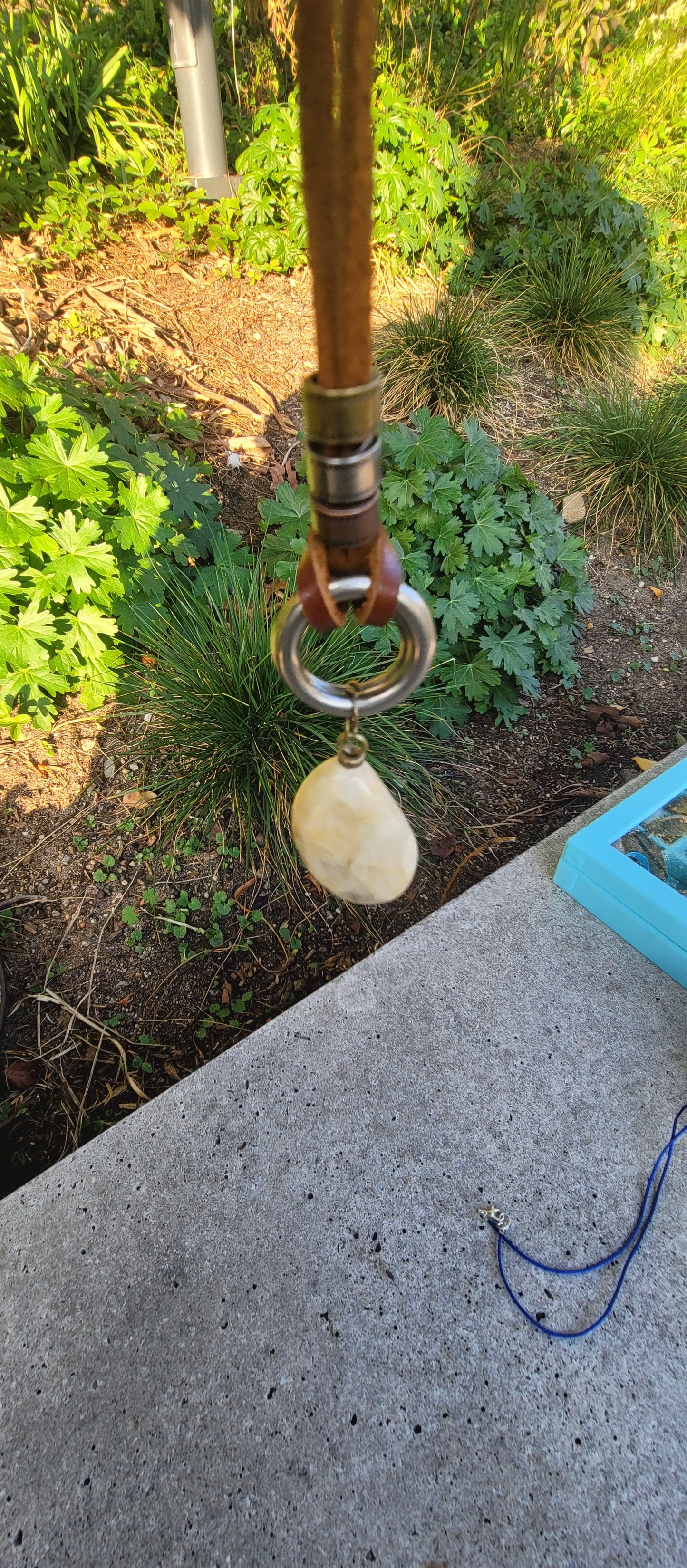 BOLD GREY & WHITE QUARTZ PENDANT.