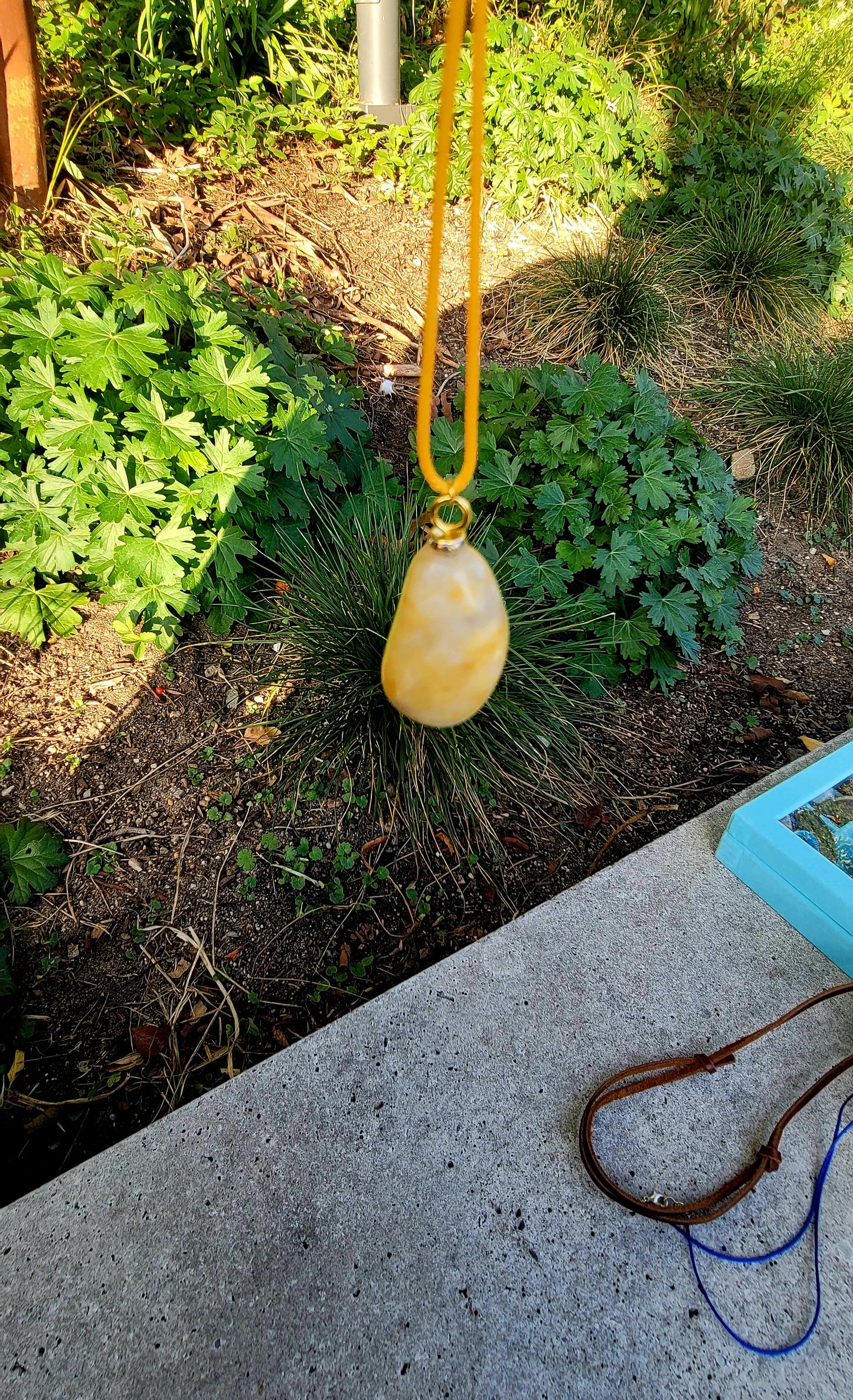 YELLOW AND CLEAR QUARTZ PENDANT