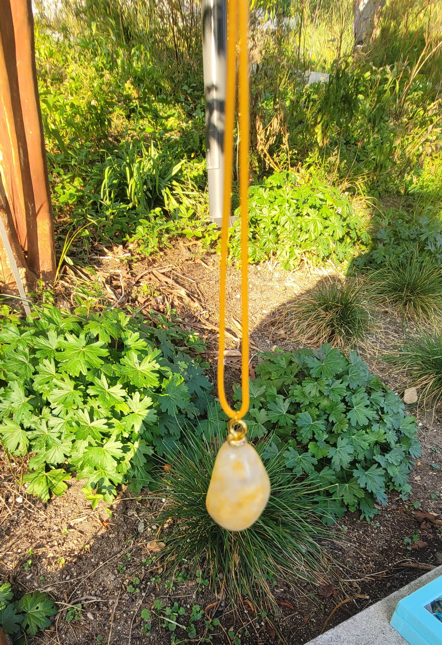 YELLOW AND CLEAR QUARTZ PENDANT