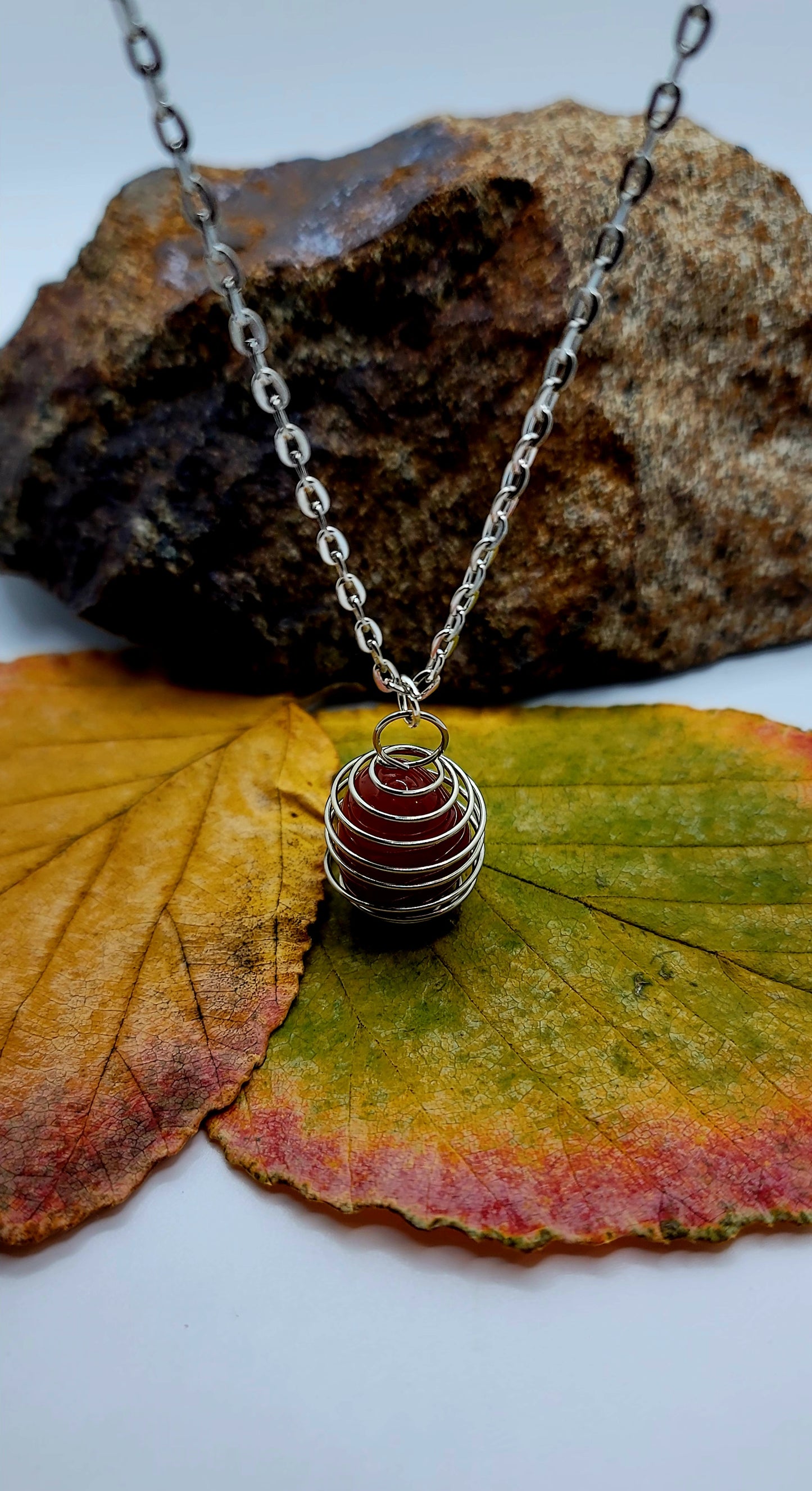 BEAUTIFUL CARNELIAN AGATE PENDANT!