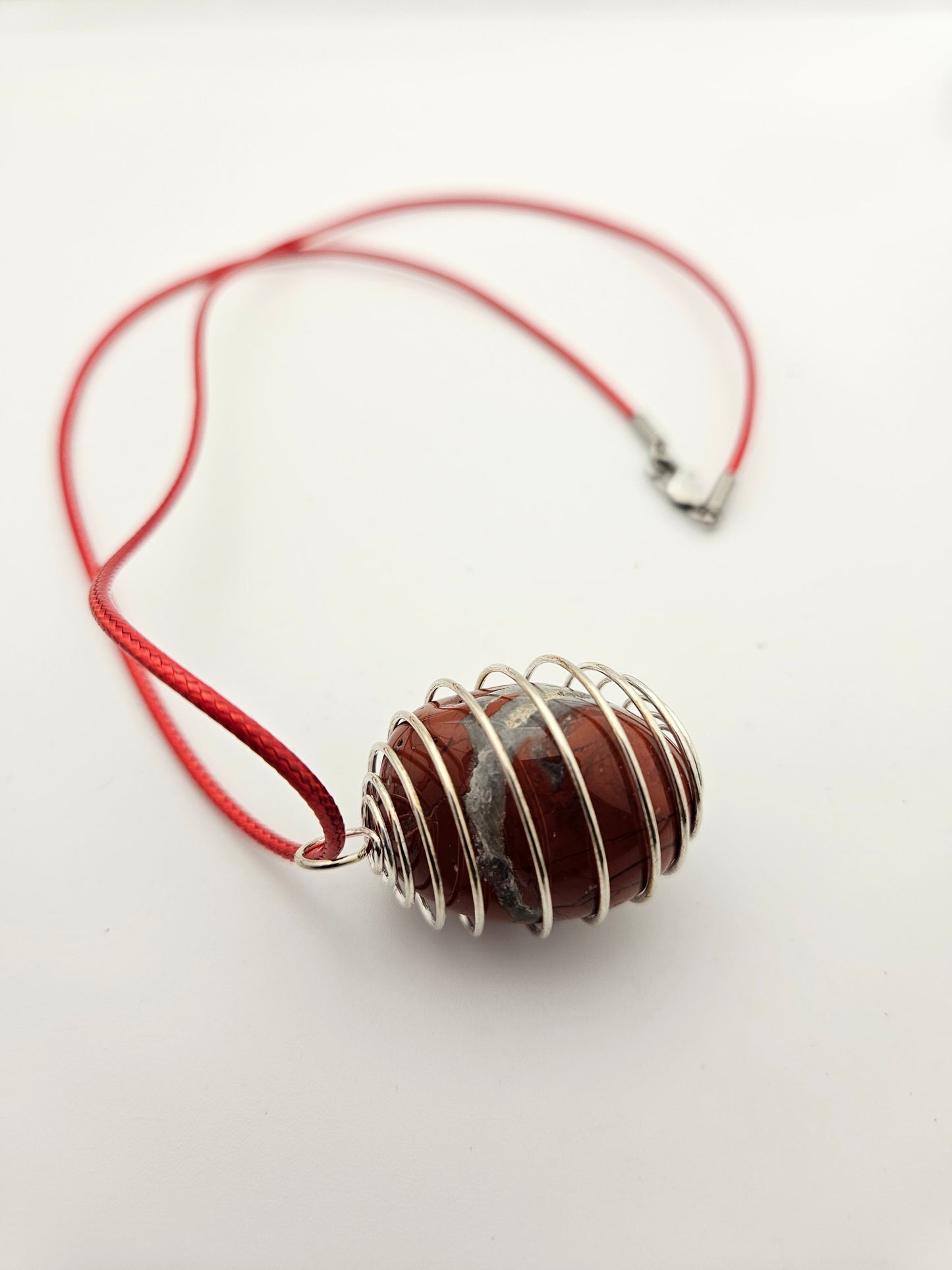 RED JASPER PENDANT NECKLACE