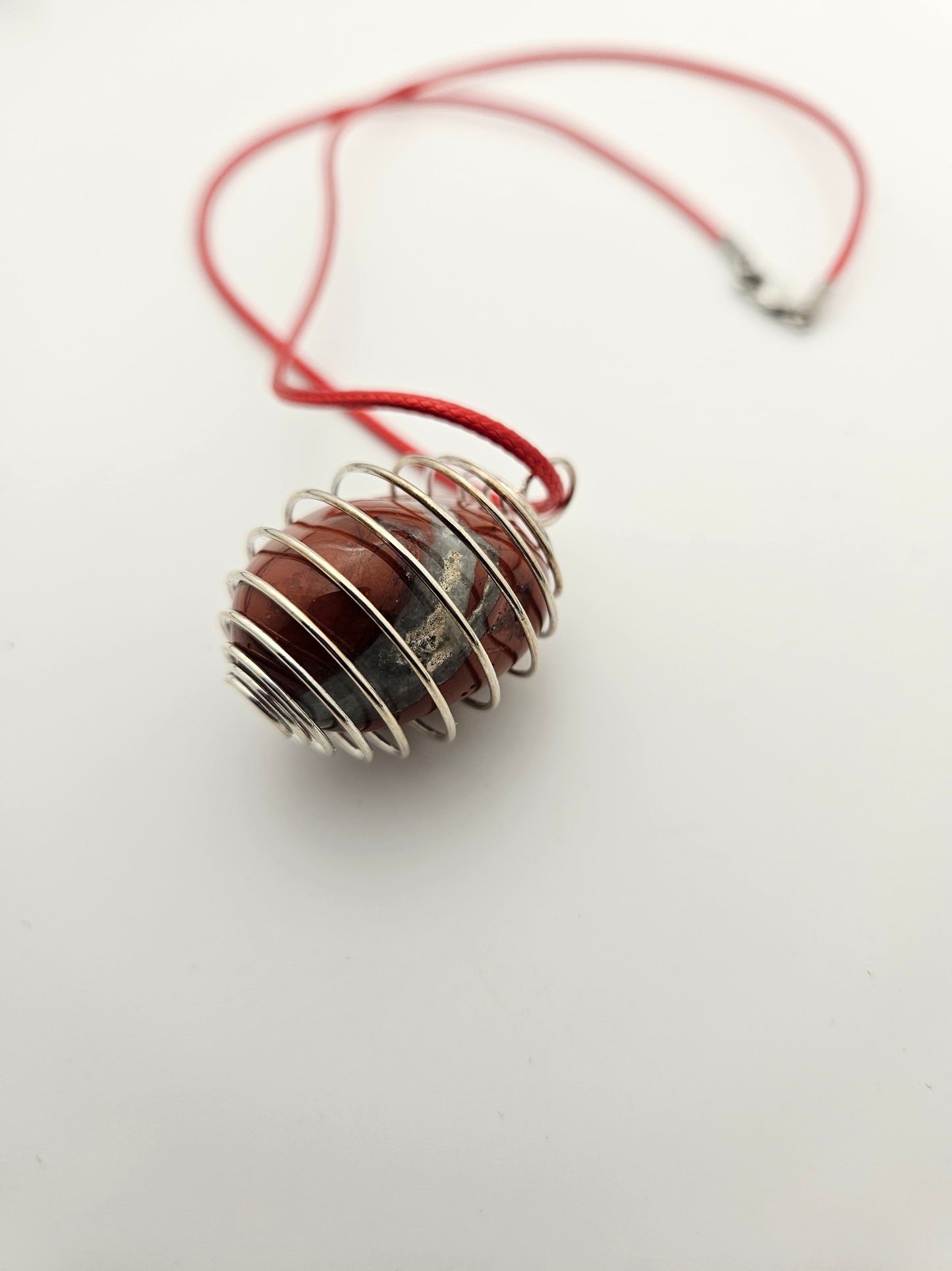 RED JASPER PENDANT NECKLACE