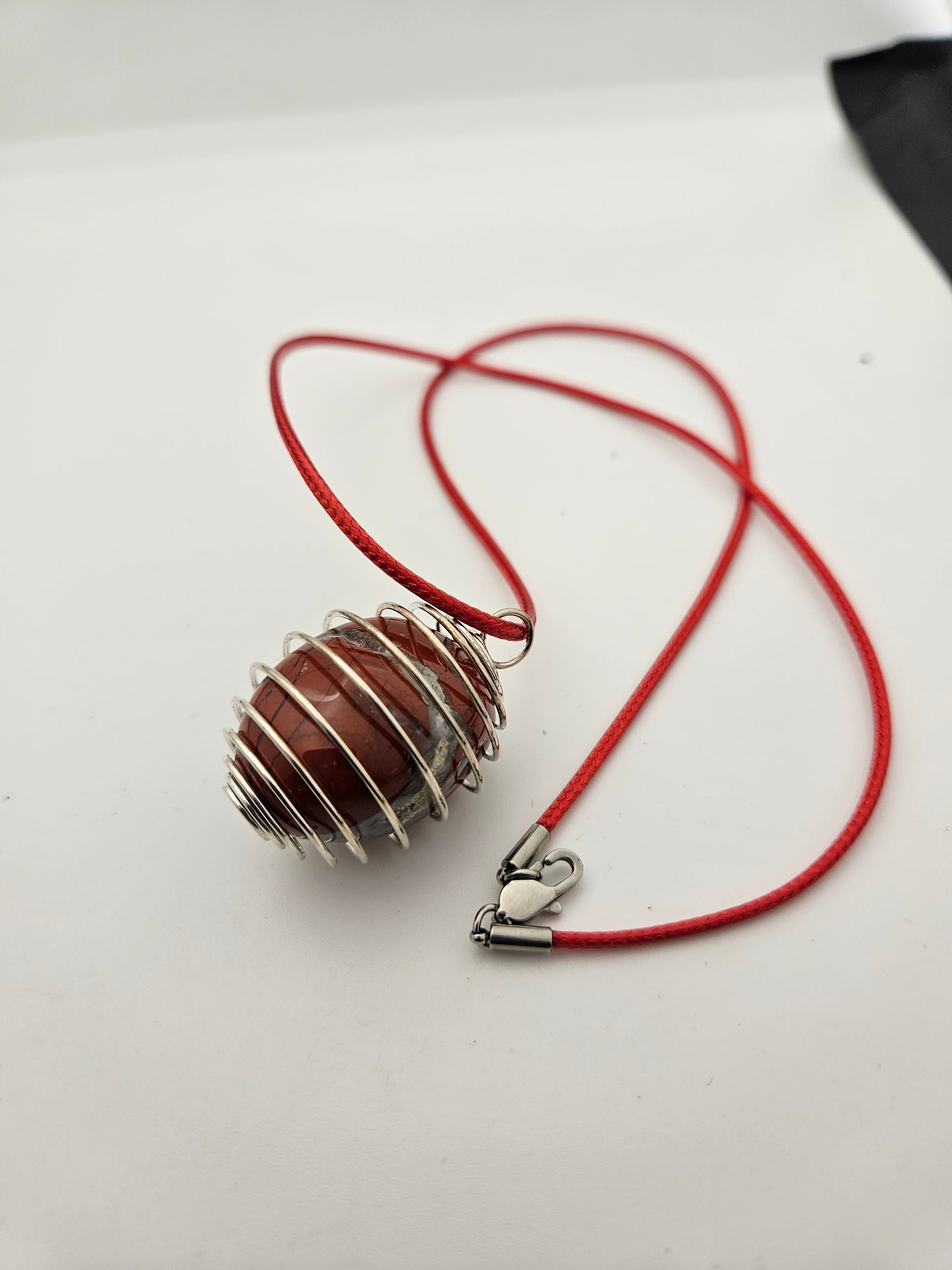 RED JASPER PENDANT NECKLACE