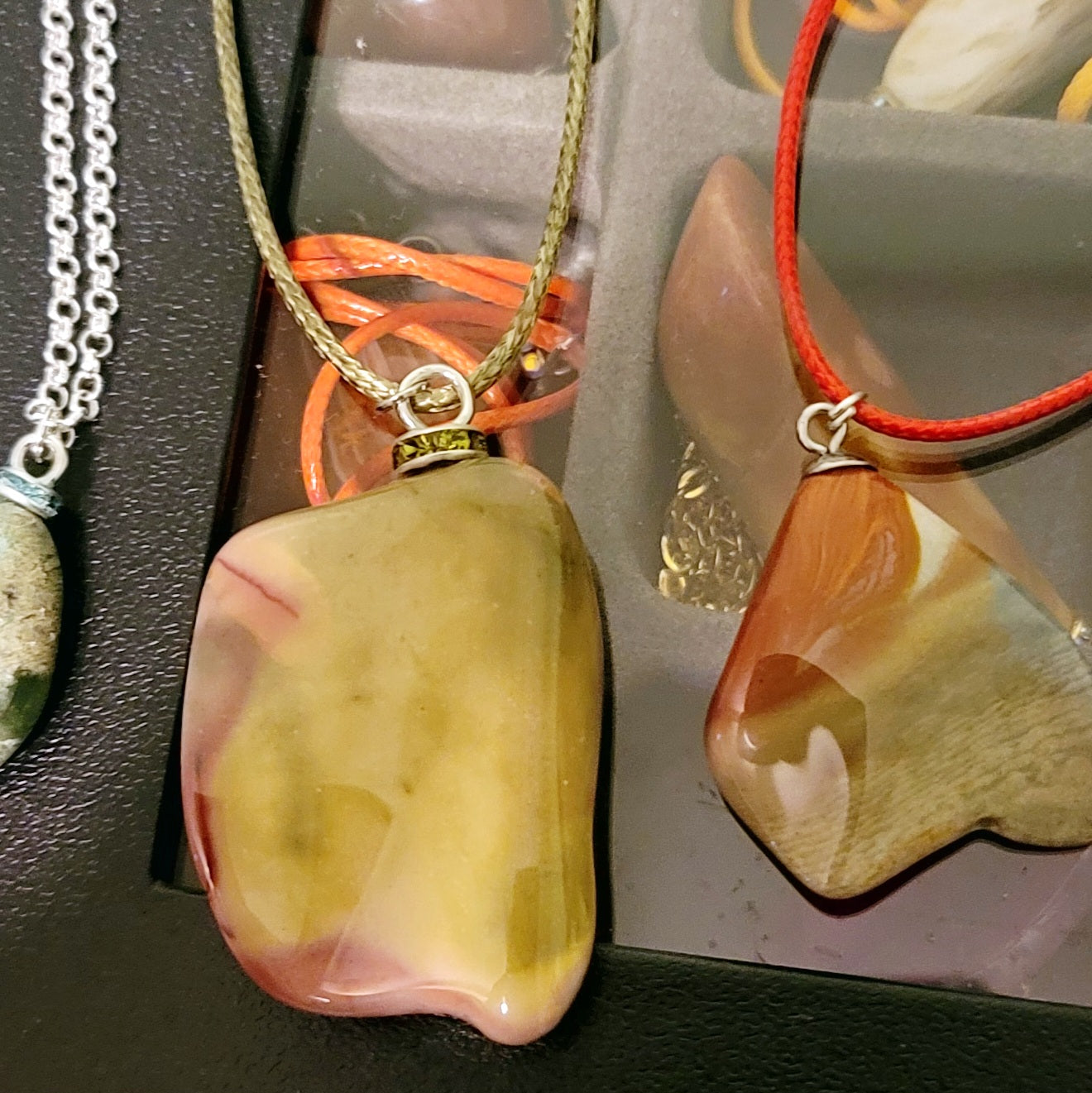 A Desert Jasper Pendant with an intricate color pattern that is sure to entice you! This is such a unique and interesting Pendant that it is sure to entice you! Explore its details and features and enjoy!!