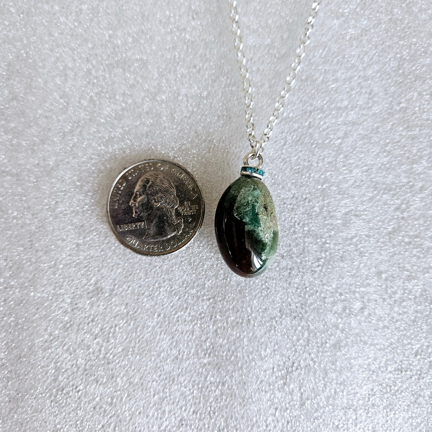 BEAUTIFUL & INTRIGUING GREEN JASPER PENDANT.