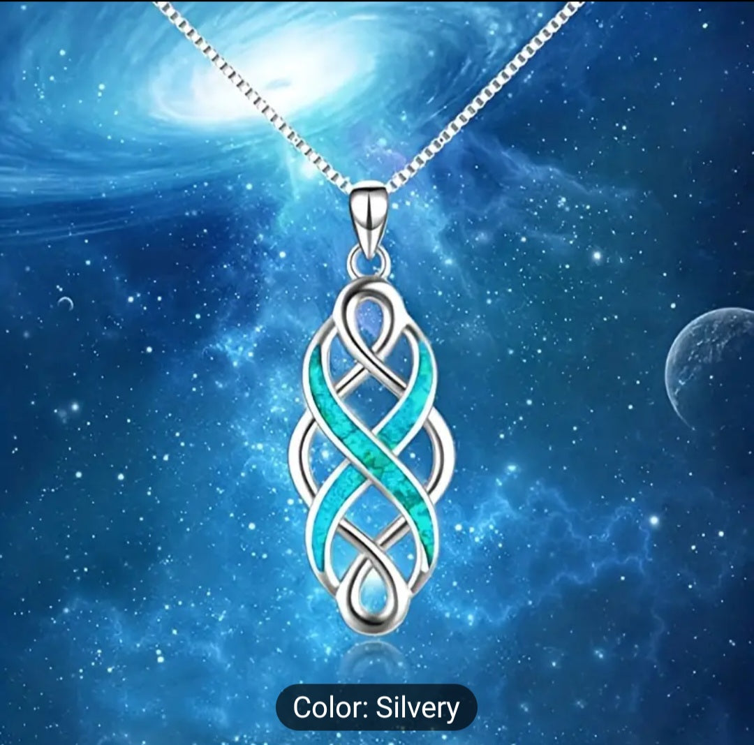 ABSOLUTELY STUNNING CELTIC KNOT OPAL PENDANT NECKLACE.