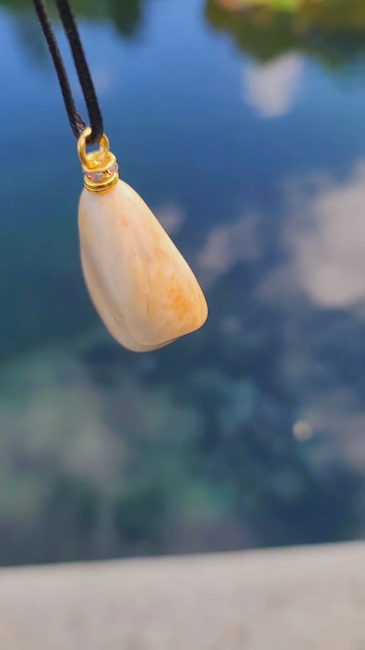 YELLOW AND CLEAR QUARTZ PENDANT