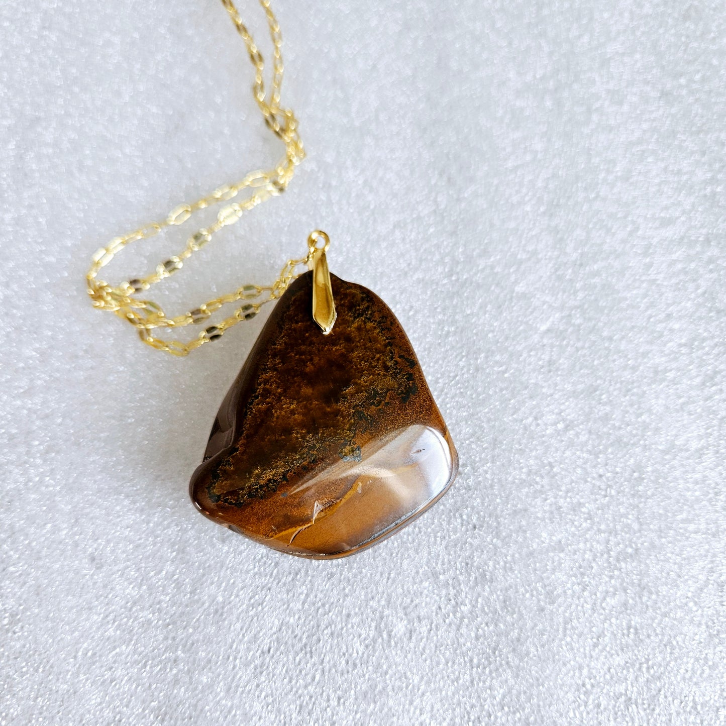 BOLD DESERT JASPER PENDANT WITH CHARACTER LIKE YOU'VE NEVER SEEN BEFORE!