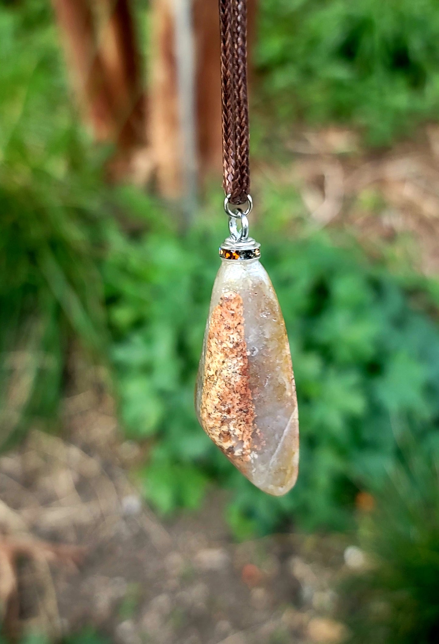 UNIQUE GRANITE/QUARTZ COMBO PENDANT