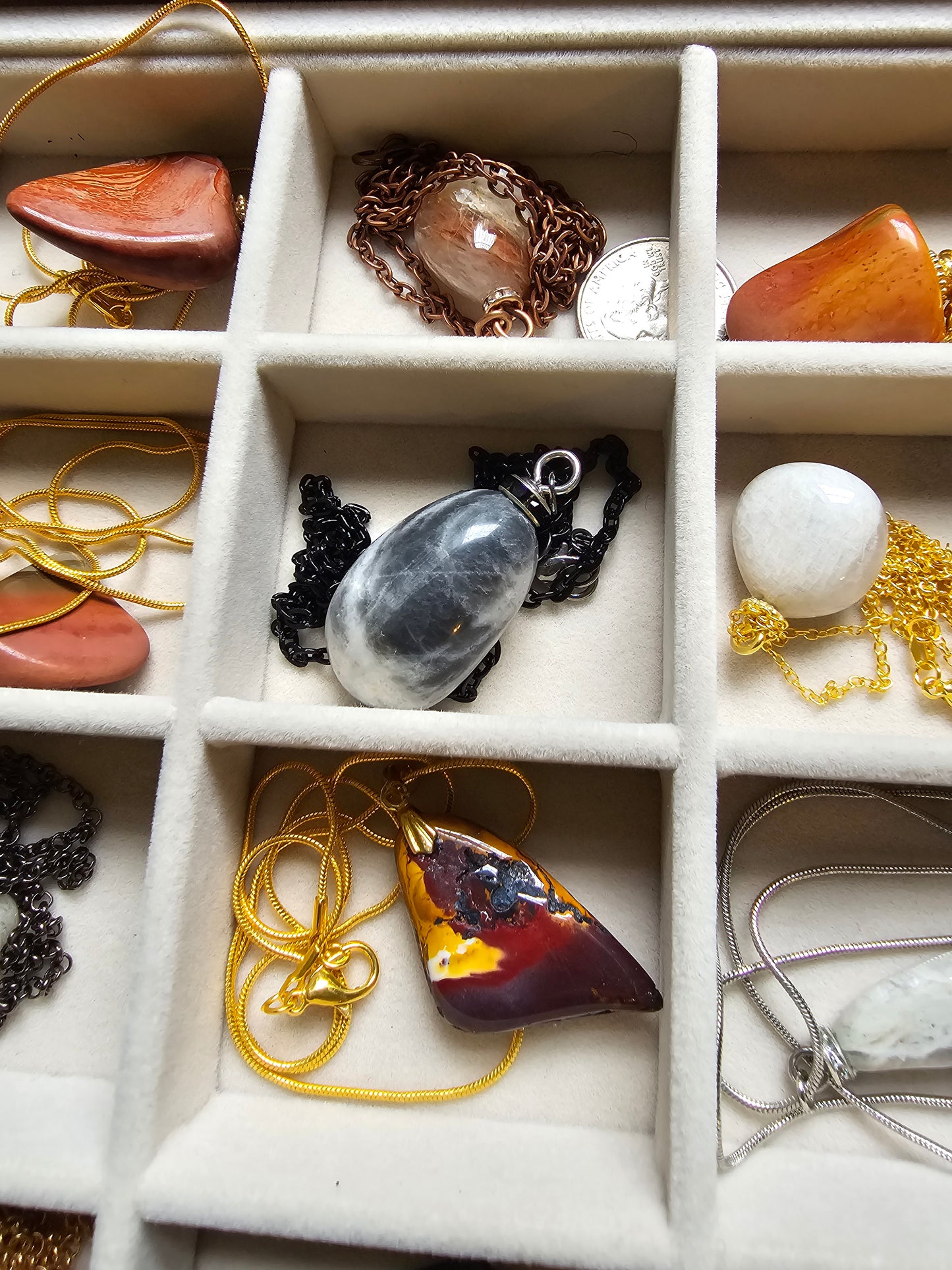 BLACK MOONSTONE PENDANT