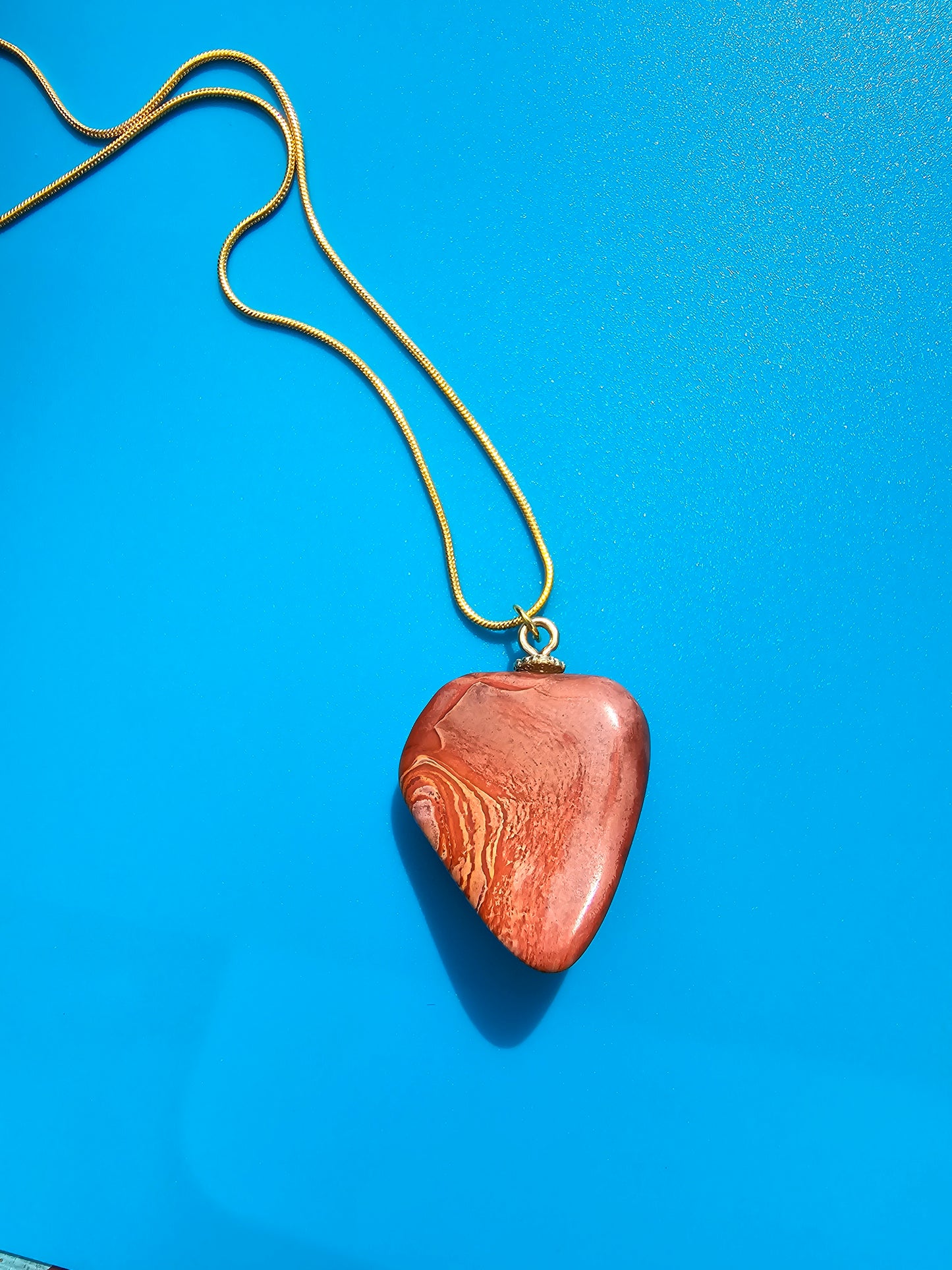 DESERT JASPER PENDANT With unique color patterns