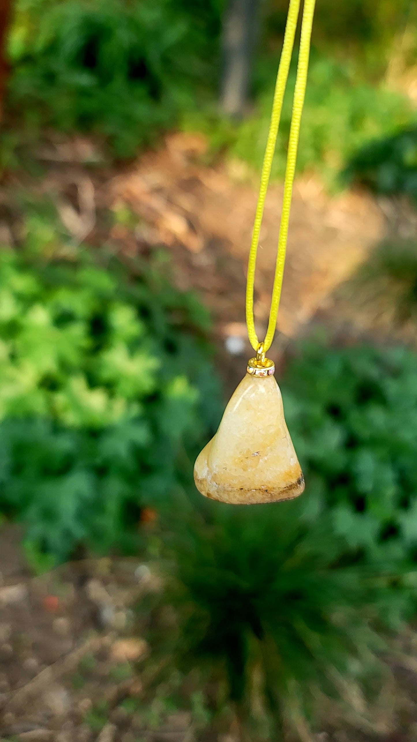 Yellow calcite pendant