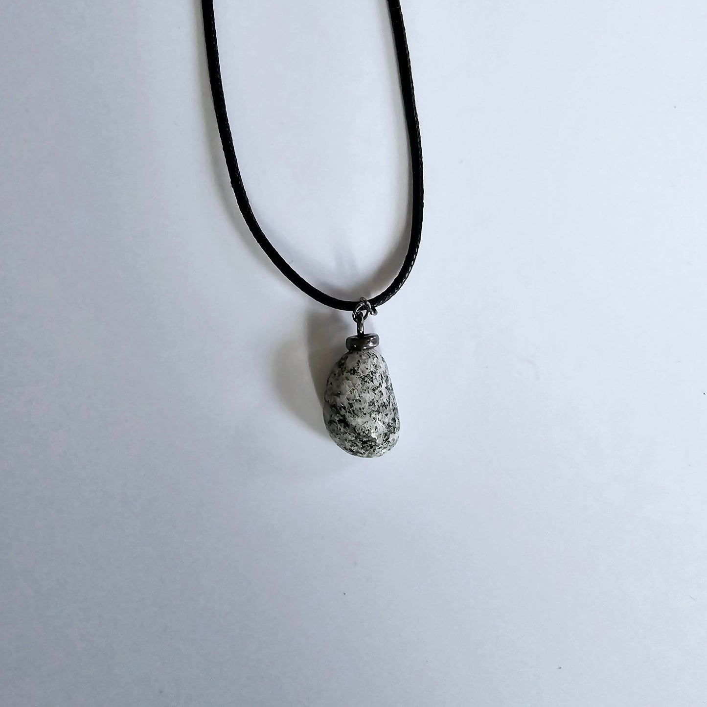 BLACK & WHITE DIORITE PENDANT