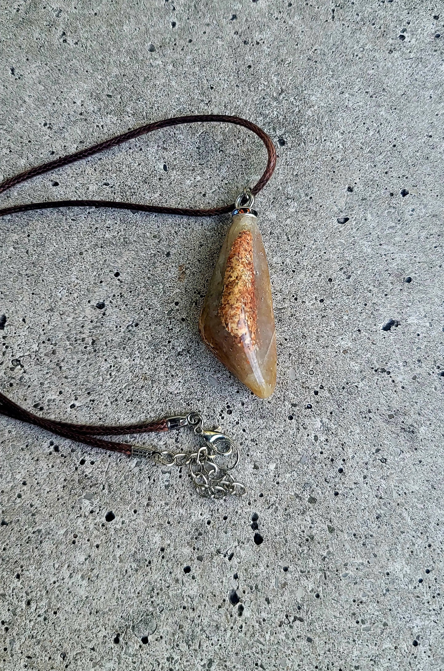 UNIQUE GRANITE/QUARTZ COMBO PENDANT